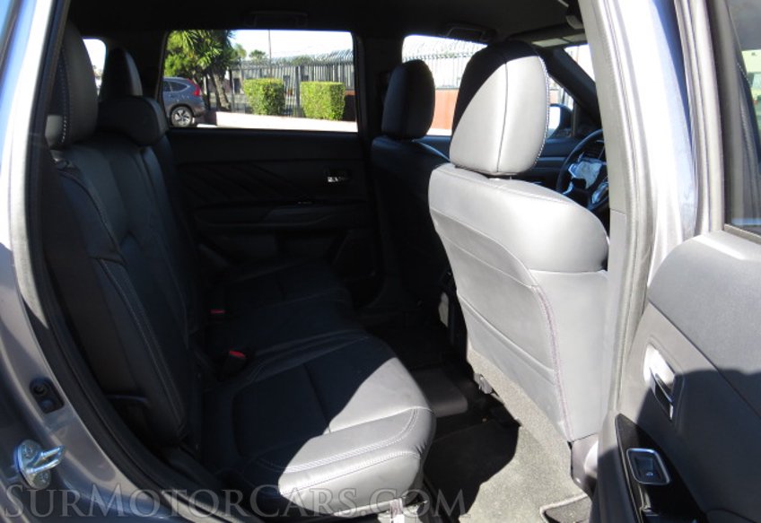 2022 Mitsubishi Outlander PHEV - Image 32