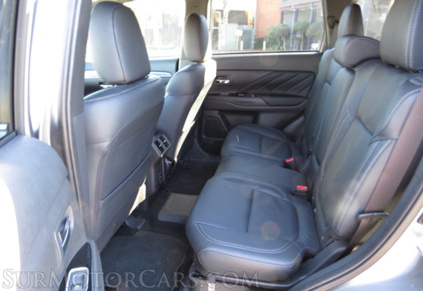 2022 Mitsubishi Outlander PHEV - Image 31