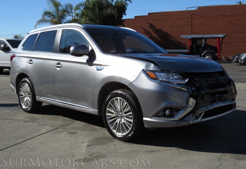 2022 Mitsubishi Outlander PHEV - Image 3