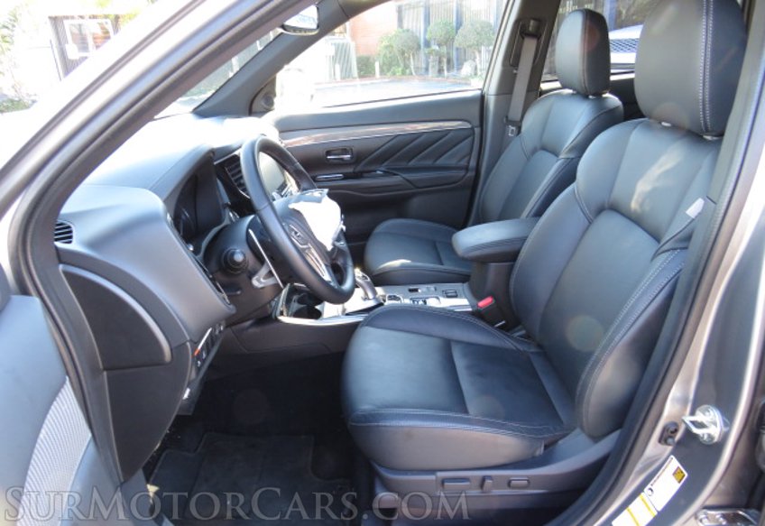 2022 Mitsubishi Outlander PHEV - Image 25