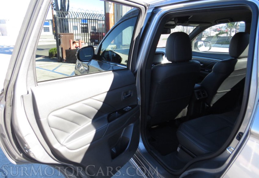 2022 Mitsubishi Outlander PHEV - Image 23