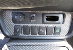 2022 Mitsubishi Outlander PHEV - Image 45