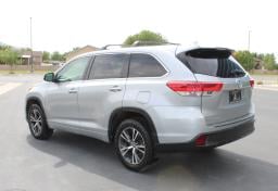 Thumbnail of 2017 Toyota Highlander