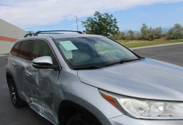 Thumbnail of 2017 Toyota Highlander