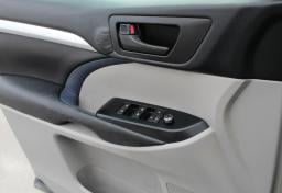Thumbnail of 2017 Toyota Highlander