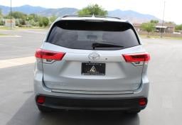 Thumbnail of 2017 Toyota Highlander