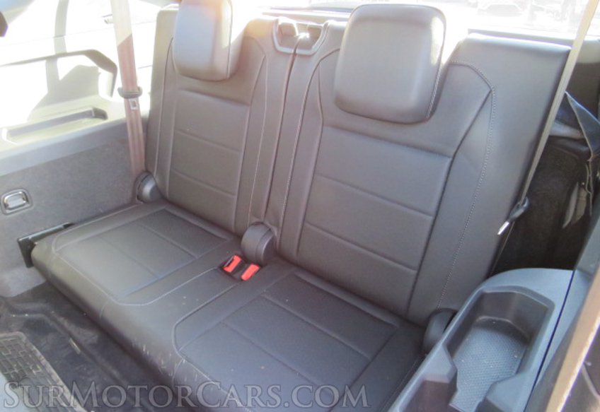 2020 Volkswagen Tiguan - Image 32