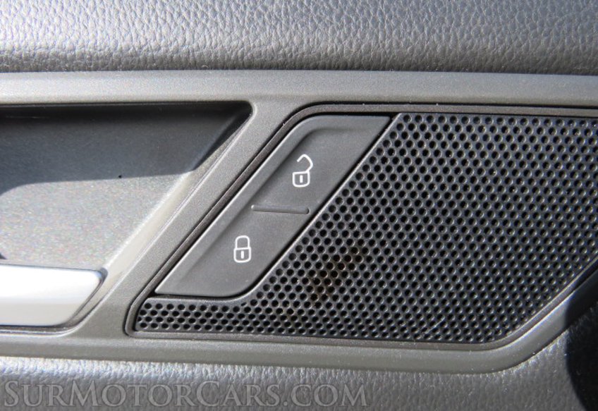 2020 Volkswagen Tiguan - Image 46