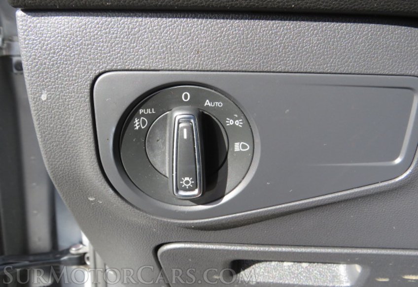 2020 Volkswagen Tiguan - Image 44