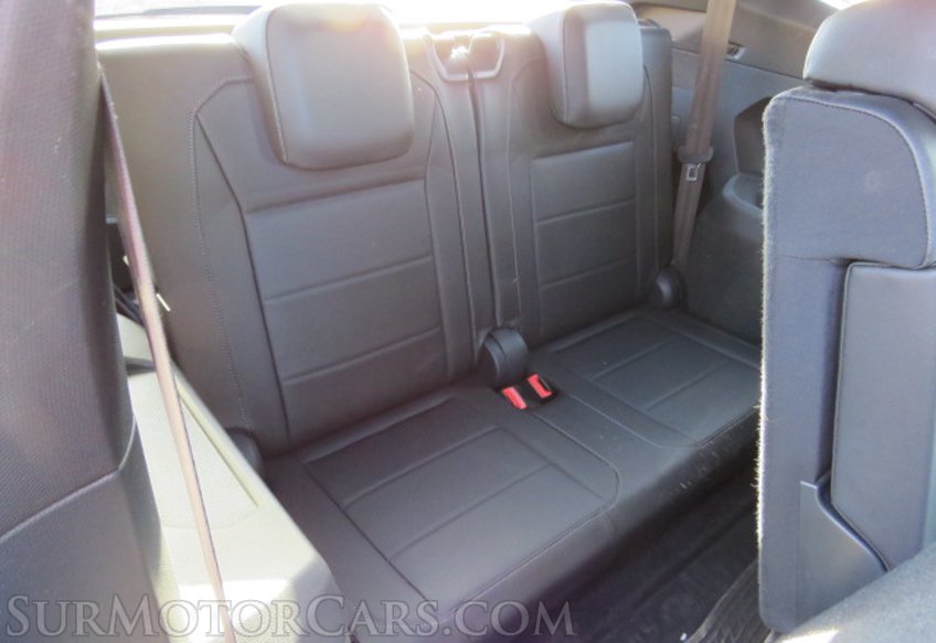 2020 Volkswagen Tiguan - Image 33