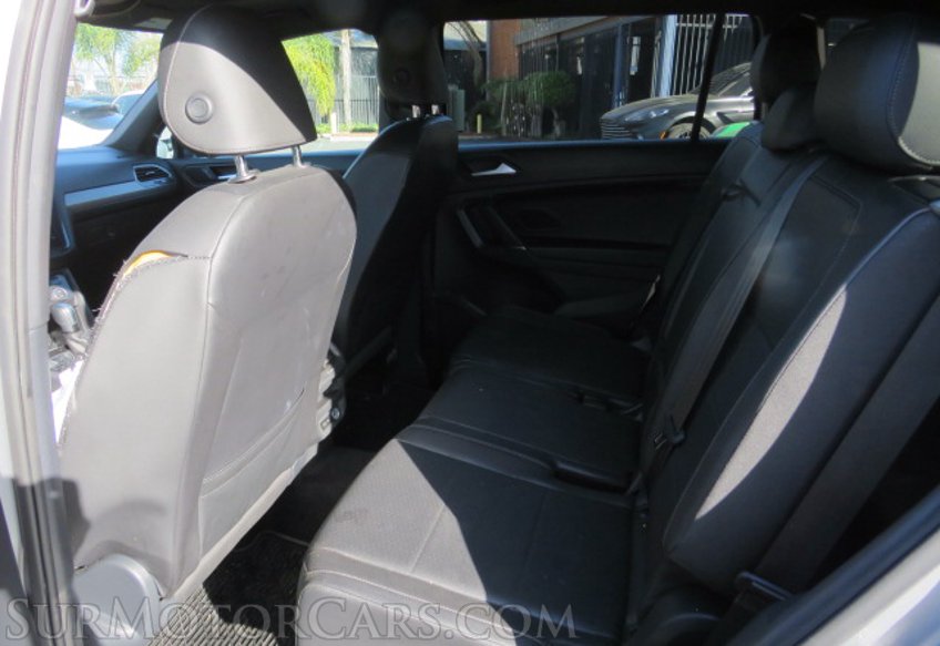 2020 Volkswagen Tiguan - Image 34