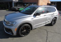 2020 Volkswagen Tiguan - Image 2