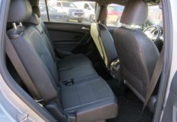 2020 Volkswagen Tiguan - Image 30