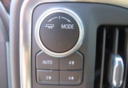 2022 GMC Sierra 2500HD - Image 33