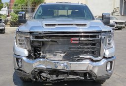 2022 GMC Sierra 2500HD - Image 11