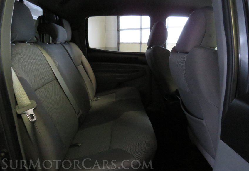 2013 Toyota Tacoma - Image 33