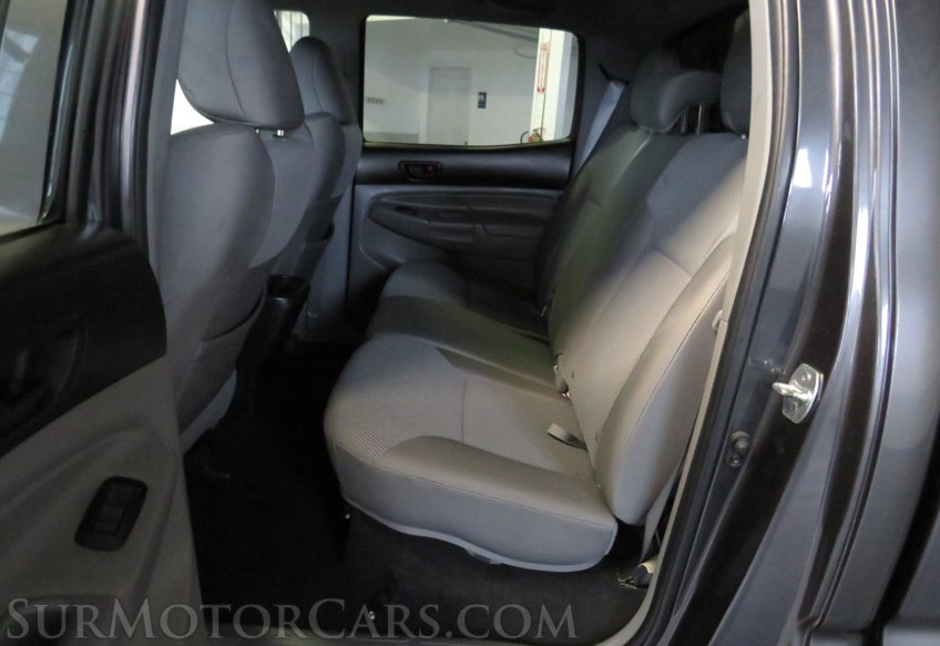 2013 Toyota Tacoma - Image 35