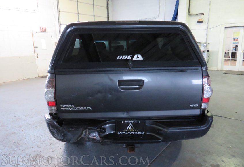 2013 Toyota Tacoma - Image 11