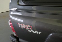 2013 Toyota Tacoma - Image 20