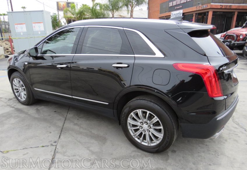 2017 Cadillac XT5 - Image 6