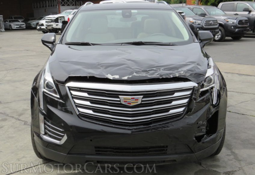 2017 Cadillac XT5 - Image 9