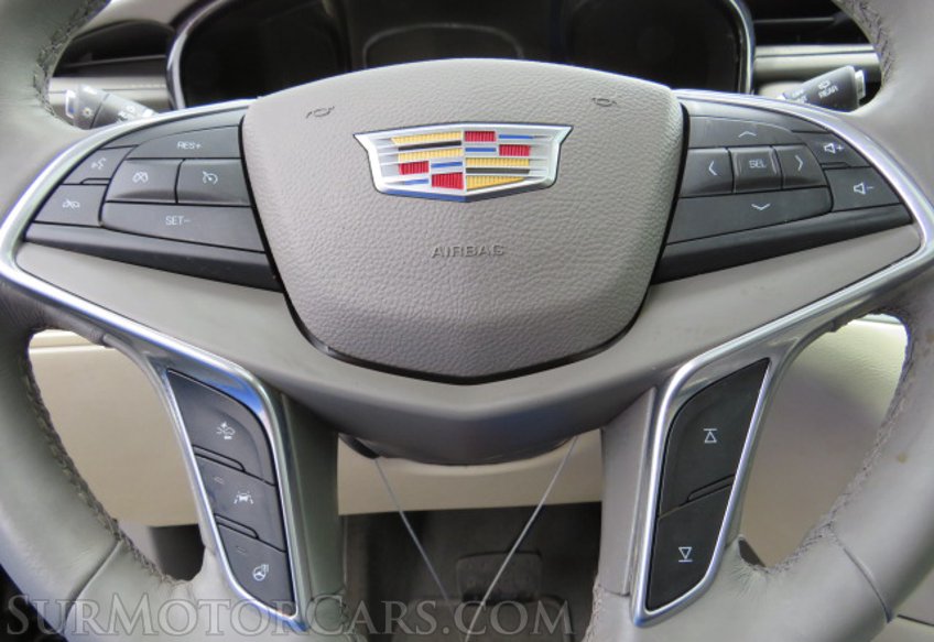 2017 Cadillac XT5 - Image 33