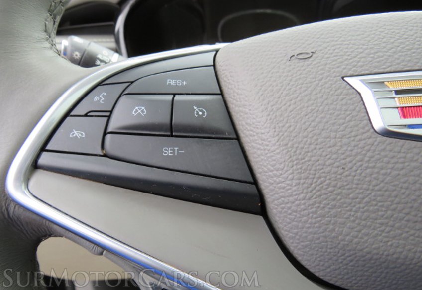 2017 Cadillac XT5 - Image 34