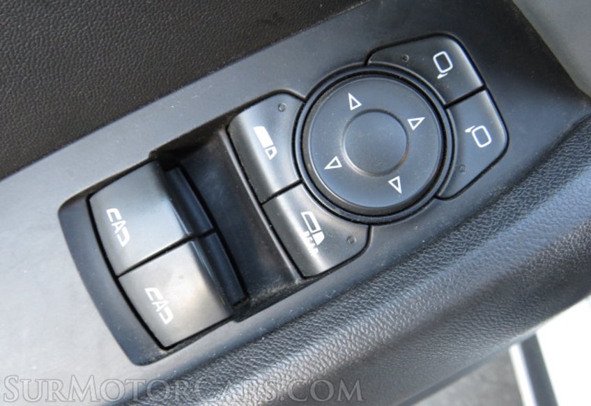 2019 Chevrolet Camaro - Image 23