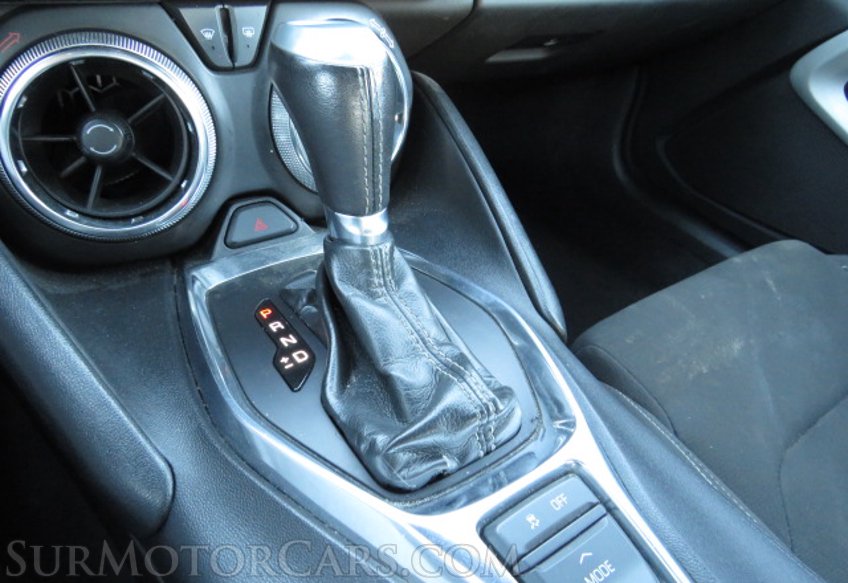 2019 Chevrolet Camaro - Image 36