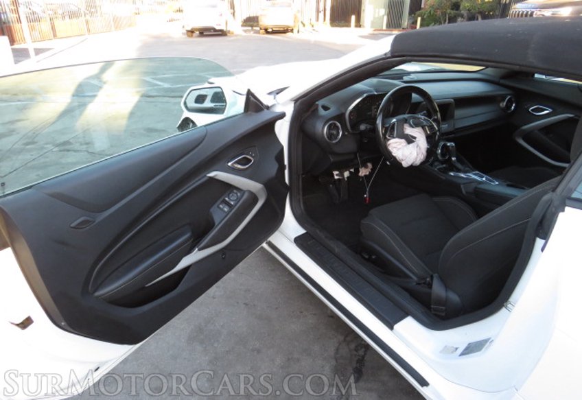 2019 Chevrolet Camaro - Image 14