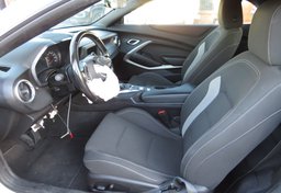 2019 Chevrolet Camaro - Image 15