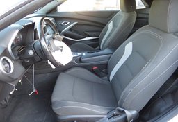 2019 Chevrolet Camaro - Image 13