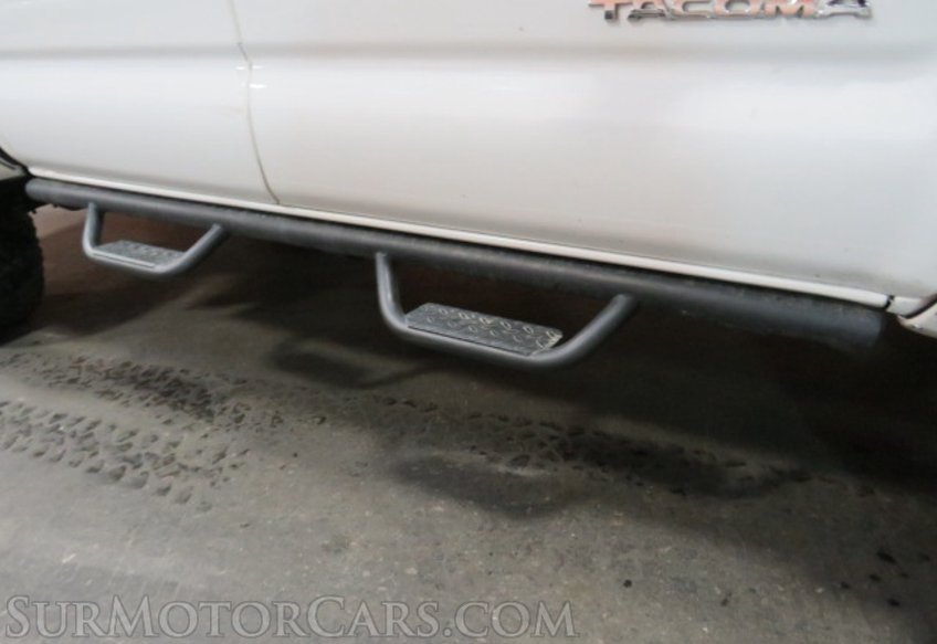 2015 Toyota Tacoma - Image 20