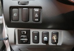 2015 Toyota Tacoma - Image 46