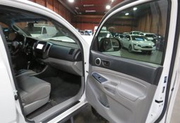 2015 Toyota Tacoma - Image 25