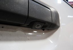 2015 Toyota Tacoma - Image 22