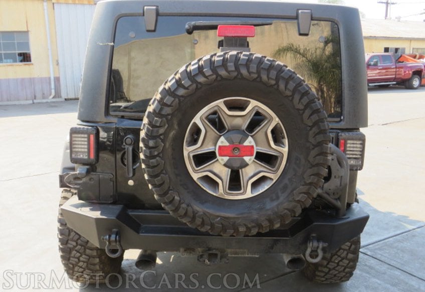 2014 Jeep Wrangler Unlimited - Image 12