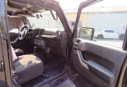 2014 Jeep Wrangler Unlimited - Image 20