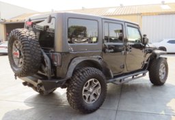 2014 Jeep Wrangler Unlimited - Image 9