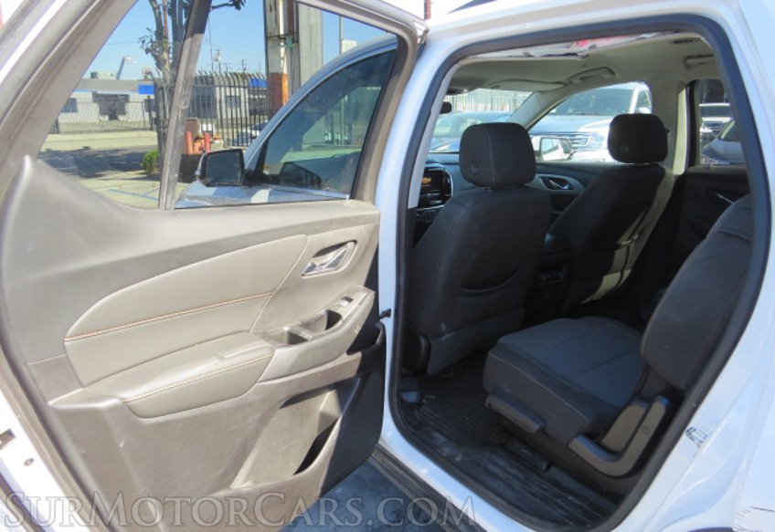 2020 Chevrolet Traverse - Image 18