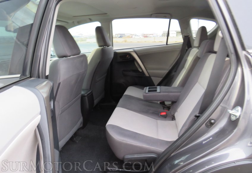 2013 Toyota RAV4 - Image 32