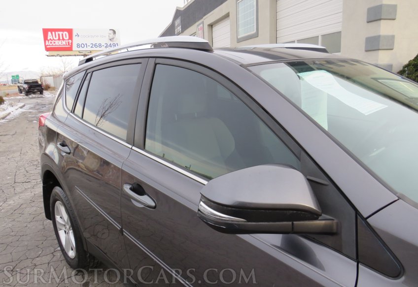 2013 Toyota RAV4 - Image 18