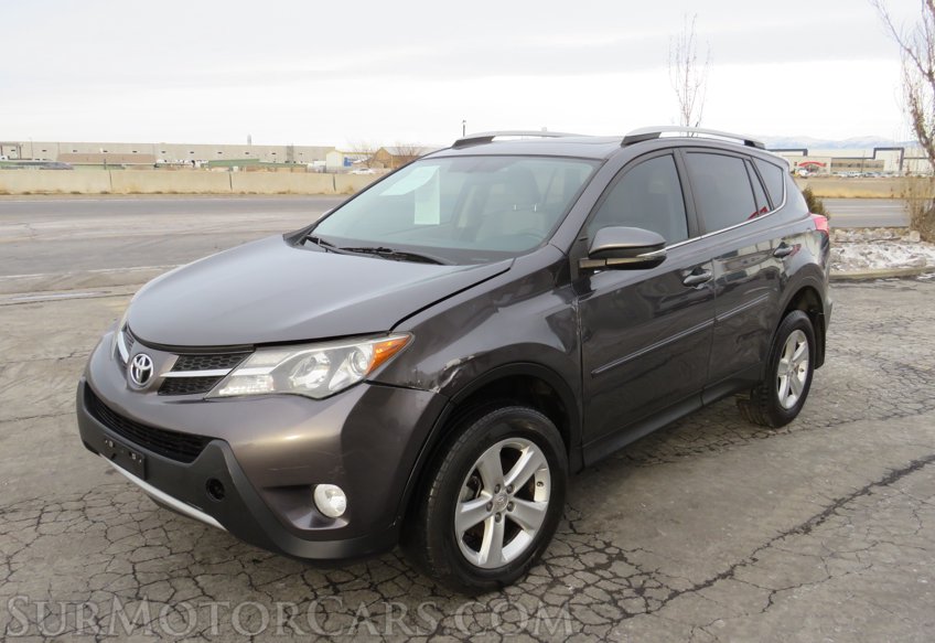 2013 Toyota RAV4 - Image 4