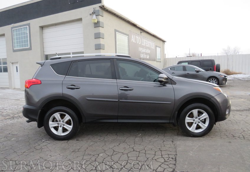 2013 Toyota RAV4 - Image 9