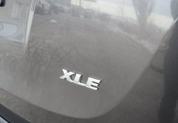 2013 Toyota RAV4 - Image 22