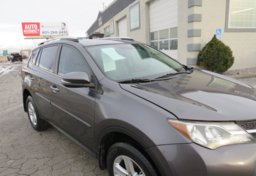 2013 Toyota RAV4 - Image 20