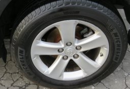 2013 Toyota RAV4 - Image 52