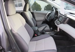 2013 Toyota RAV4 - Image 31