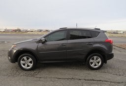 2013 Toyota RAV4 - Image 10