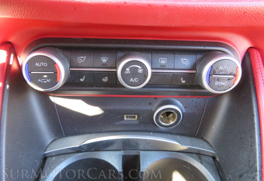 2018 Alfa Romeo Stelvio - Image 35